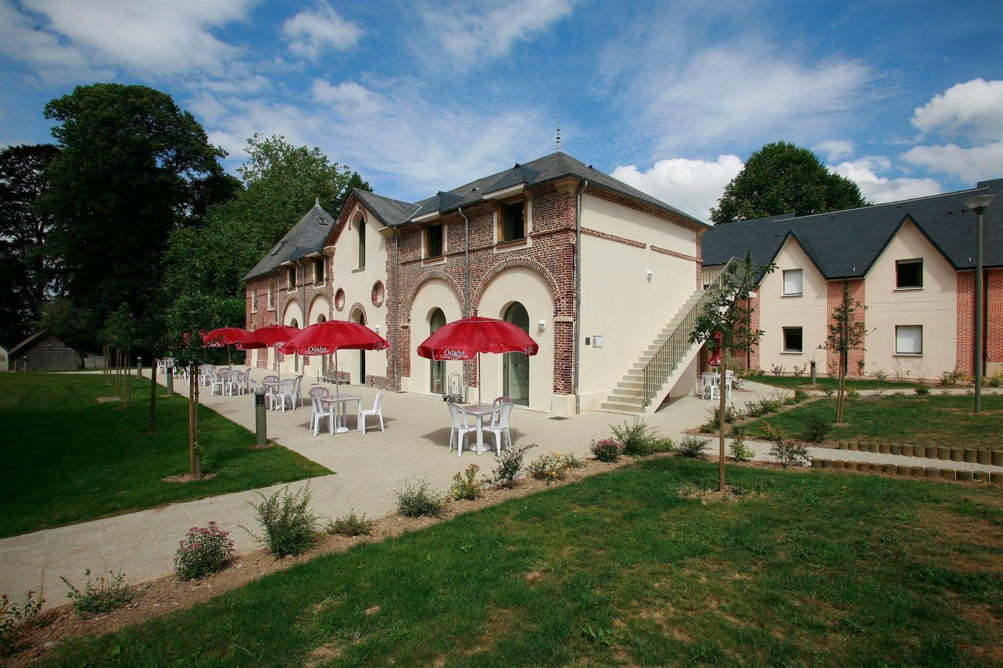 Le Chateau De Pretreville La Riviere-Saint-Sauveur Exterior photo