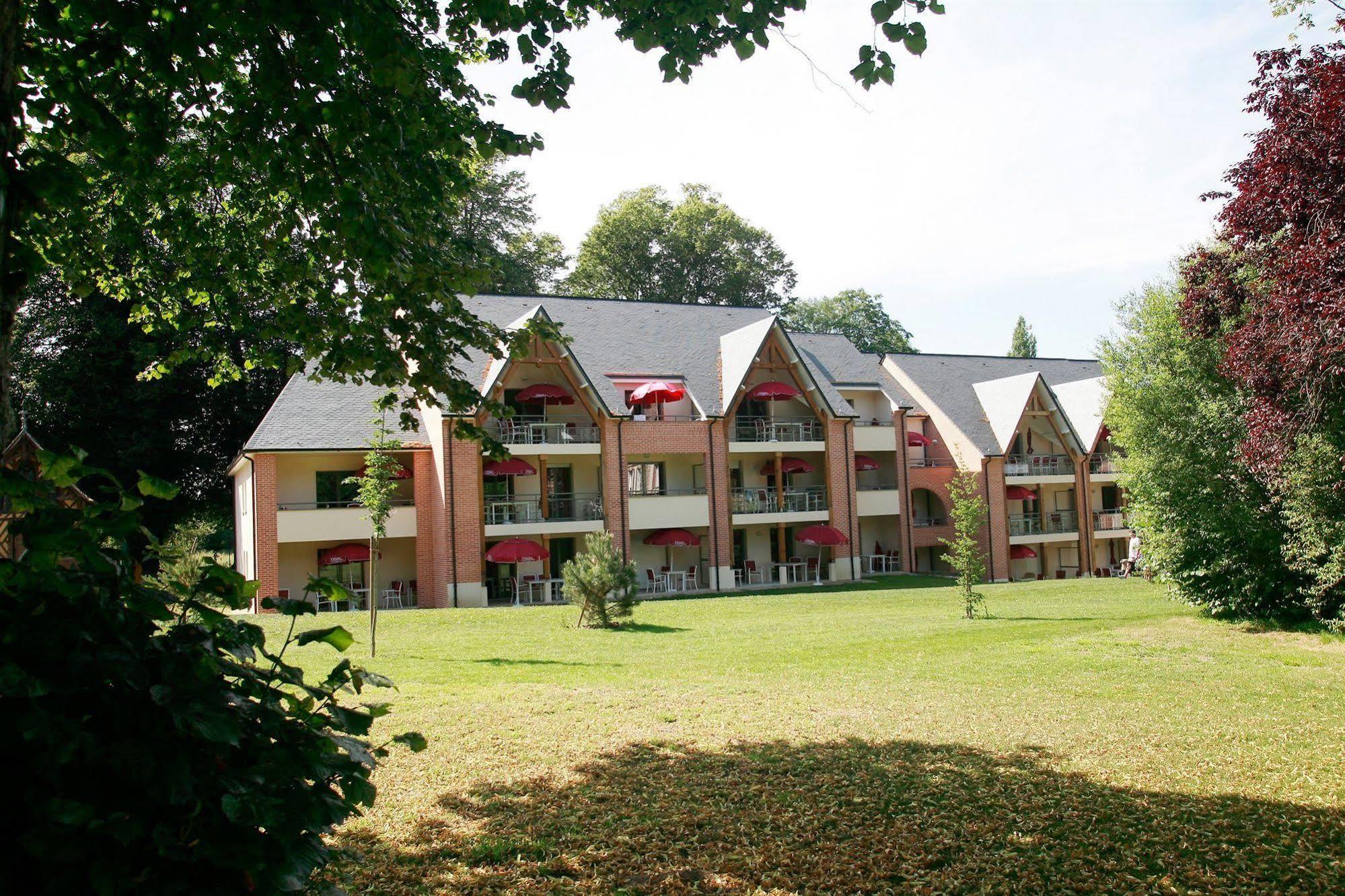 Le Chateau De Pretreville La Riviere-Saint-Sauveur Exterior photo